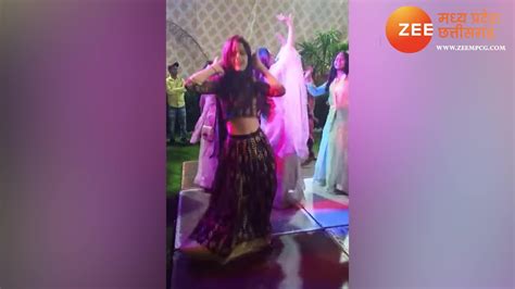 Girl Dance In Open Hair On Dj Song Tera Level Nahi Mere Yaar Warga