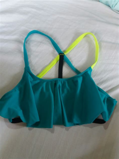 Victoria S Secret Bikini Top Women S Fashion Activewear On Carousell