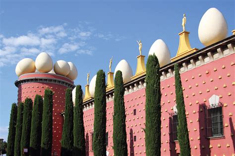 Salvador Dali Museum Figueres And Cadaques Small Group Day Trip From