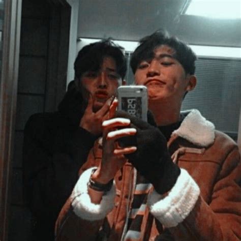 Pin By Adriana On Propics Cute Gay Couples Cute Gay Gay Aesthetic