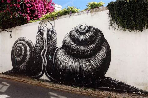 35 Eerily Beautiful Animal Murals By Belgian Street Artist ROA