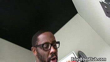 Black Gay Guys Sharing The Bartender At A Pub XNXX