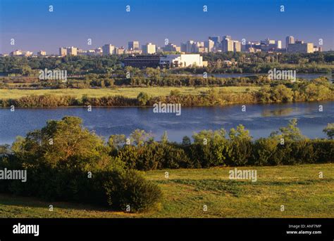 Regina skyline saskatchewan hi-res stock photography and images - Alamy