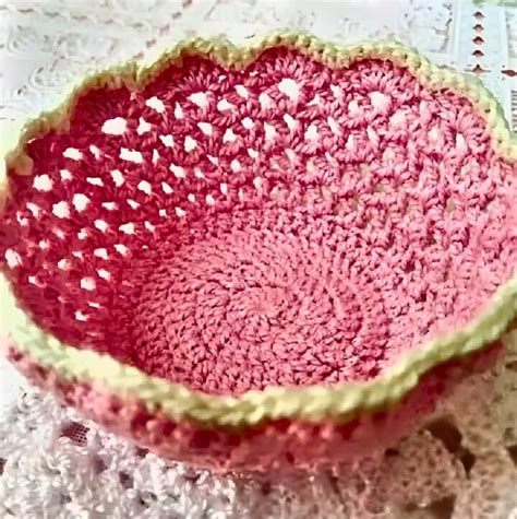 6 Cozy Cute Crochet Hot Air Balloon Patterns