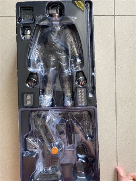 Hot Toys Tony Stark Mech Test Deluxe Version Special Edition Hobbies Toys Toys Games On
