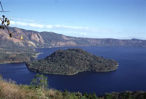 Global Volcanism Program | El Salvador Volcanoes