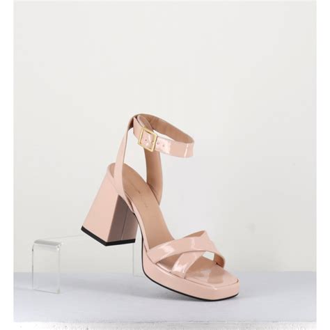 Sandales à plateforme cuir vernis nude SUNNY VERNICE NUDE Garrice