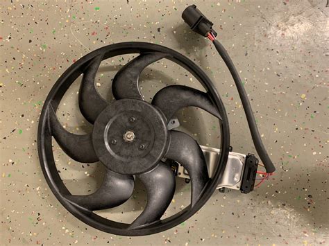 Radiator Cooling Fan 7L0959455G - Torque Trading