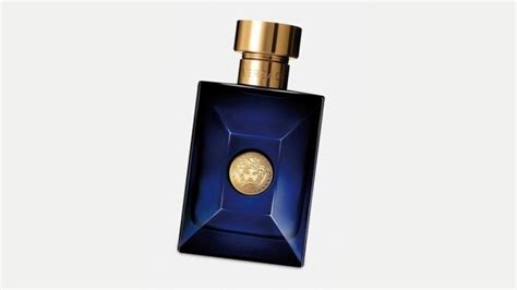 Versace Eros vs Dylan Blue: Ultimate Comparison - Everfumed | Fragrance ...