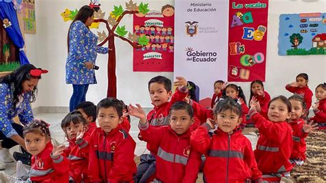 Ministerio de Educación del Ecuador on Twitter Ministra mariabrownp