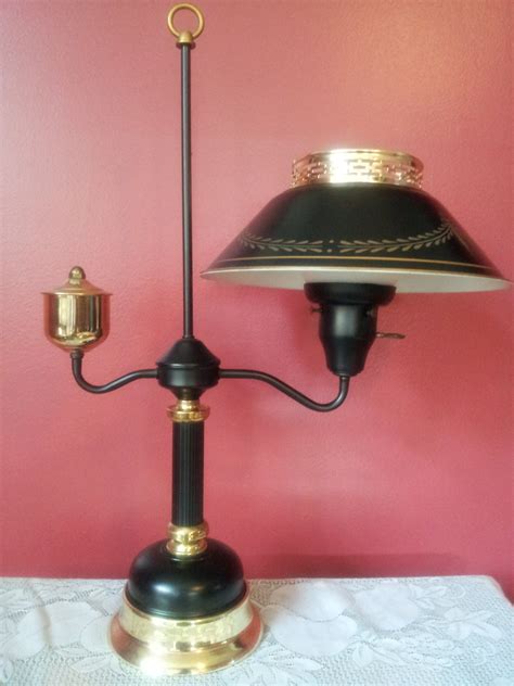boyertown pennsylvania treasure hunters black  brass tole lamp