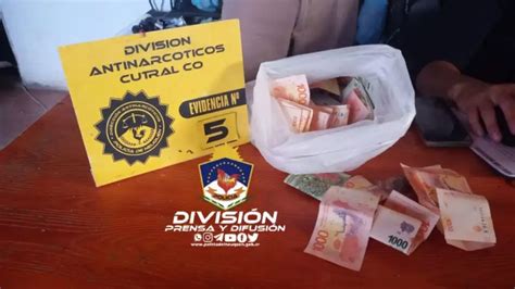 Polic A Desbarat Dos Kioscos Narco Y Recuper Mil En Droga