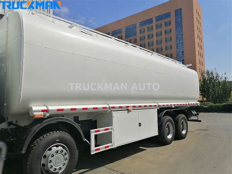 Sinotruk Howo Liter Oil Tanker Truck