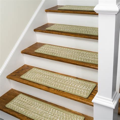 Colonial Mills RY29A008X028S 8 x 28 in. Monterey Wool Tweed Stair Tread