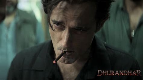 dhurandhar  review ranveer singh akshaye khanna shine  aditya