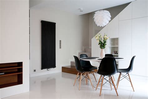 black-eames-dining-chairs | Interior Design Ideas