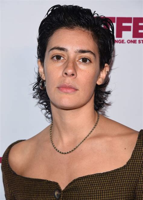 Hot Sexy Roberta Colindrez Bikini Pics