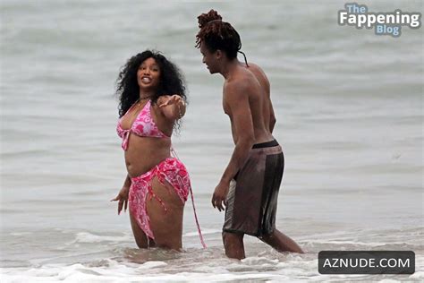 Solana Imani Rowe Sexy Shows Off Her Beautiful Body Wearing A Hot Pink Bikini At The Beach In