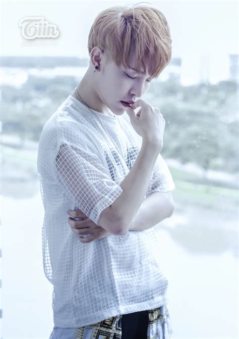 Mặc lời dèm pha hot boy Đà Nẵng quyết theo unisex