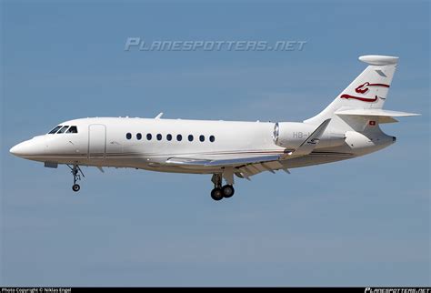 HB IGO CAT Aviation Dassault Falcon 2000LX Photo By Niklas Engel ID