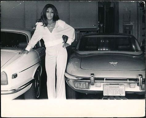 S Original Photo Tina Turner Rock Star Garage W Jaguar Corvette