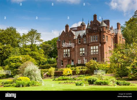 Threave house gardens castle douglas hi-res stock photography and ...