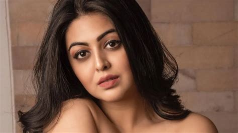 bai lu age height weight wiki biography family
