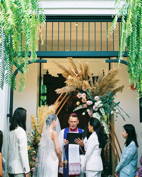 Alex And Danis Romantic Same Sex Wedding In Thailand Go Thai Be Free Tourism Authority Of