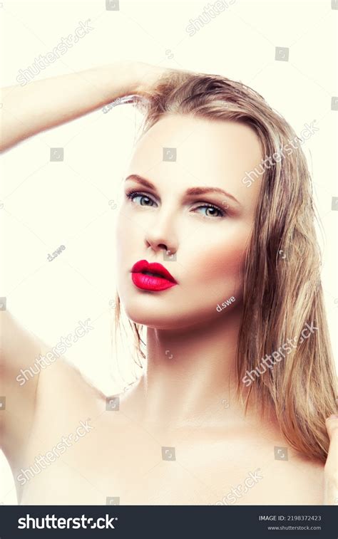 Sexy Woman Model Bright Makeup Blonde Stock Photo 2198372423 Shutterstock