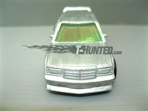 T Hunted Um novo Mercedes da Hot Wheels a Ford Econoline da Gas Monkey Garage e um inédito BMW