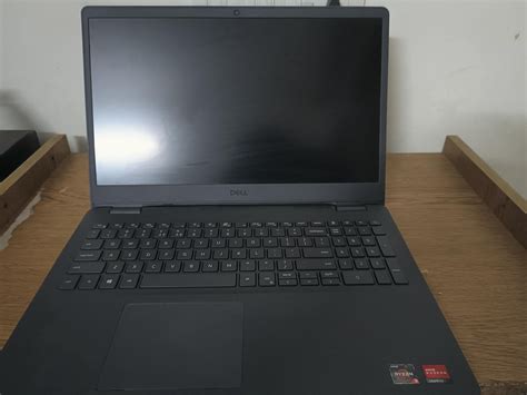 i accidentally spilled all my tea over my laptop i cleaned it up now