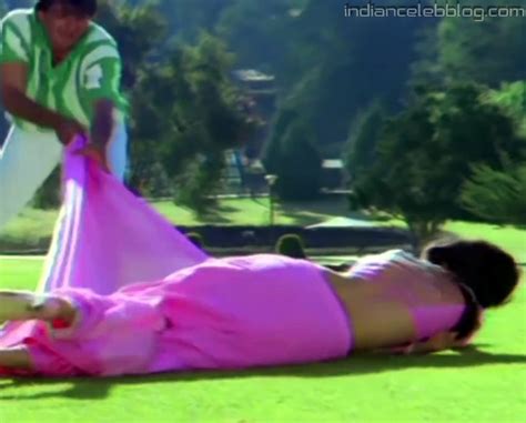 Madhuri Dixit Hot Song Vm Hot Saree Hd Caps Starcelebblog
