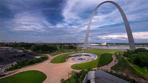 The Chicago Athenaeum - GATEWAY ARCH MUSEUM | St. Louis, Missouri, USA | 2018