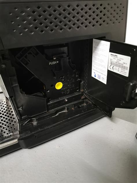 Philips EP3246/70 LatteGo plně automatický kávovar | Aukro