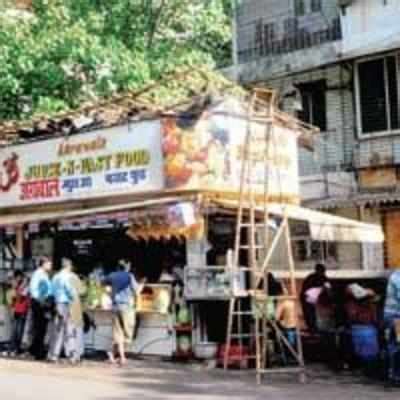 Civic apathy turns upmarket Ghatkopar area into khau galli