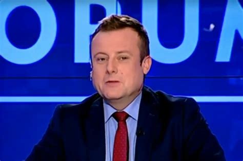 Wielka Defilada Niepodległości Dziennikarz TVP Info żartuje z defilady