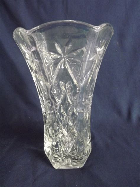 Vintage Anchor Hocking Clear Glass Vase With Flower Diamond Etsy