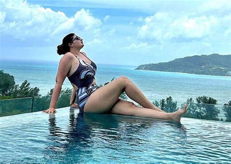Hot Sexy Pooja Singh Bikini Pics