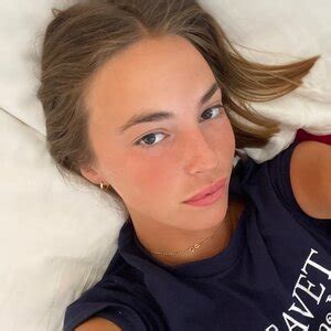 Am E Lie Aka Amelie Manzoli Nude Leaks Fapellas