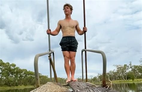 Robert Irwin Wows Fans With His Impressive Six Pack Speechless