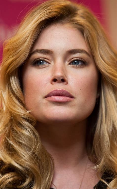 Doutzen Kroes Bing In Doutzen Kroes Blonde Hair Makeup Beautiful Face