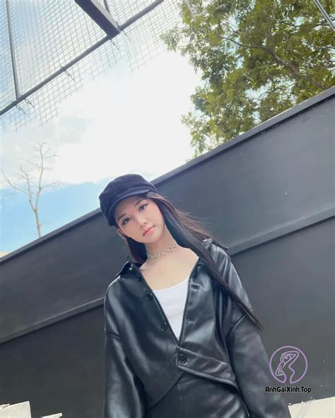 Nh Amee Bikini Sexy Khi N Ng I Xem H H C M M Nh G I Xinh