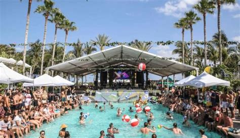 Best Pool Parties In Miami Sls Pool Party