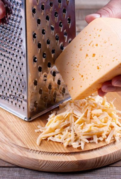 Cómo rallar el queso blando este es el método que nunca falla MUI