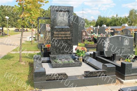 Изготовление памятников, фото и цены в Москве