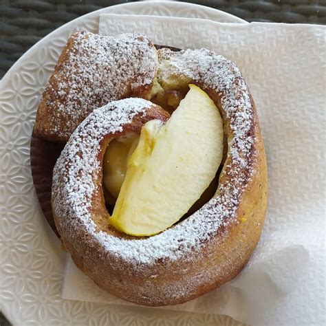 Forno Pasticceria Antico Porto Ravenna Italy Cereali Mela E Crema