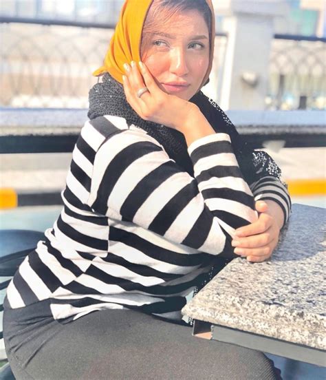 Mina on Twitter: محجبة بنت متناكة فاجرة يا جماعة…