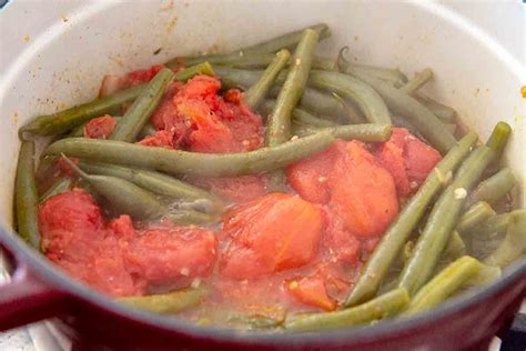 Green Beans With Tomatoes And Bacon Recipe