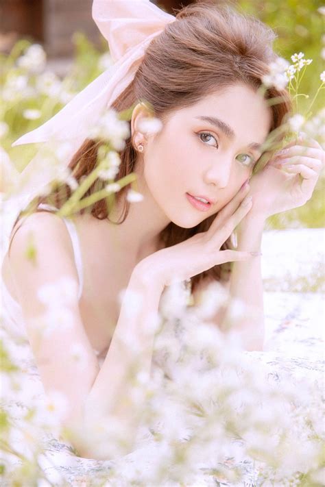 Ảnh nude ngọc trinh
