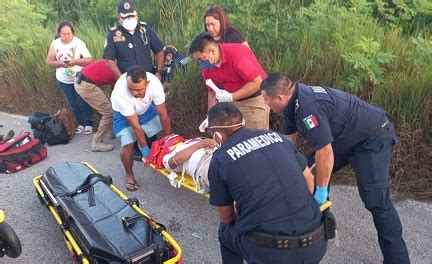 Un Autob S De La L Nea Autocentro Se Volc Hay Lesionados En El